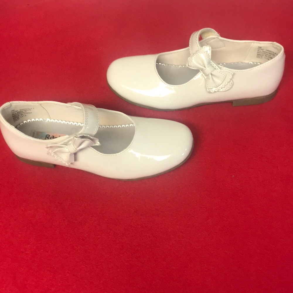 Girl’s Mary Jane shoes - Picture 2 of 5